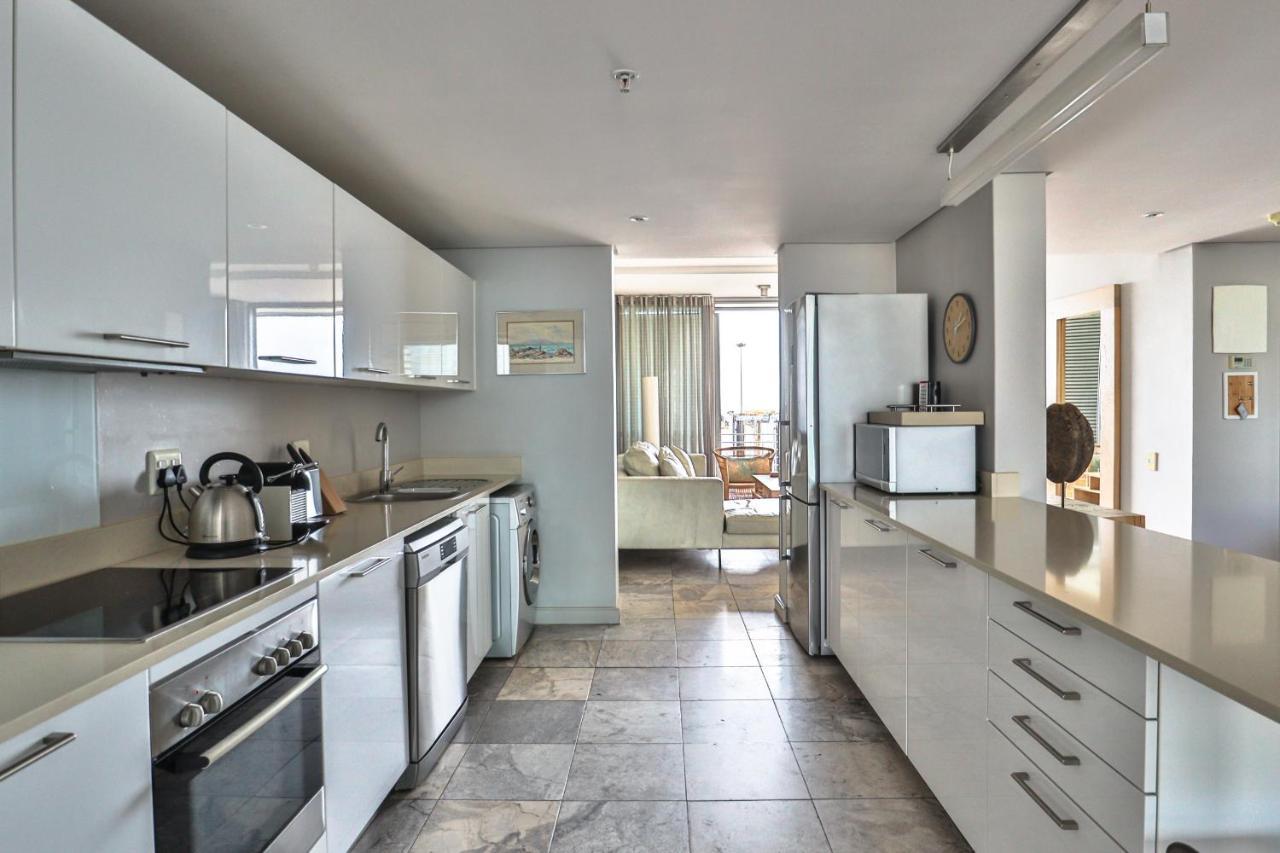 Apartment Harbour Bridge 417 By Ctha Cape Town