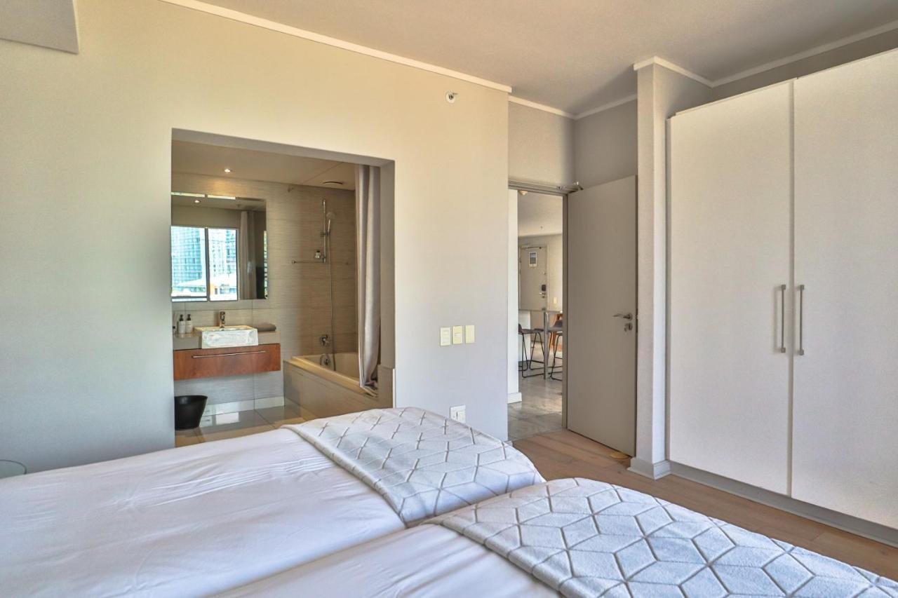 Apartment Harbour Bridge 417 By Ctha *