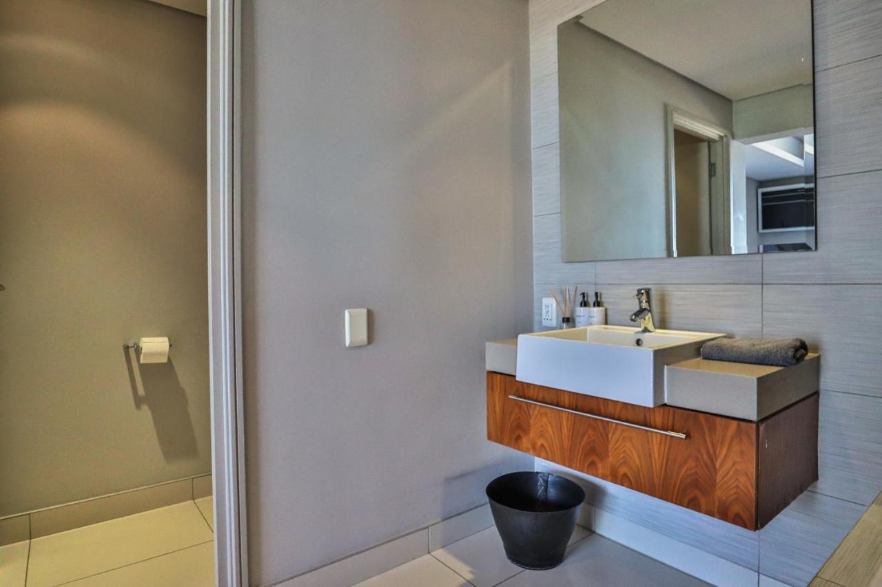 Harbour Bridge 417 By Ctha Apartment Cape Town